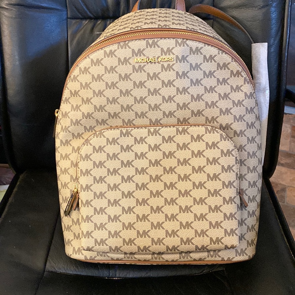 - Michael kors medium size Backpack